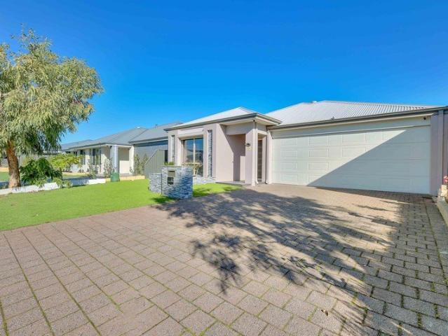 Refined Family Living in a Prime Harrisdale Address