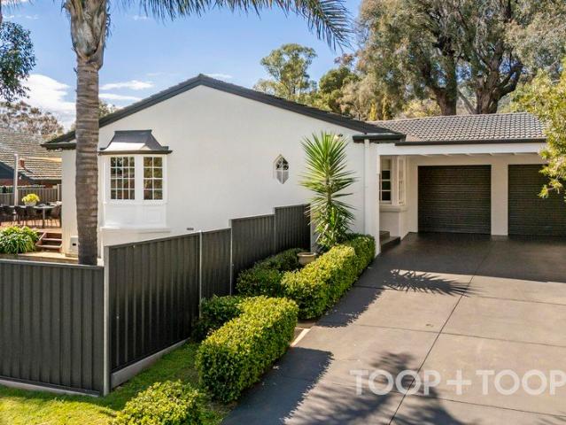 Refined Family Living in Leafy Urrbrae