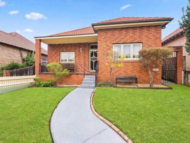 Refined Family Living in the Heart of the Inner West