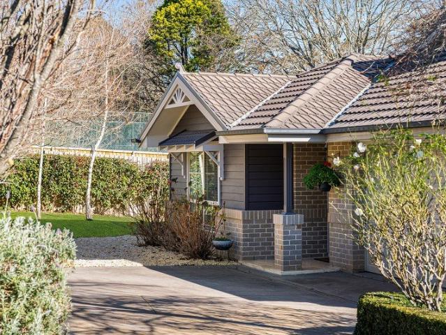 Refined Family Living with a Separate Studio in One of Mittagong's Most Desirable Pockets