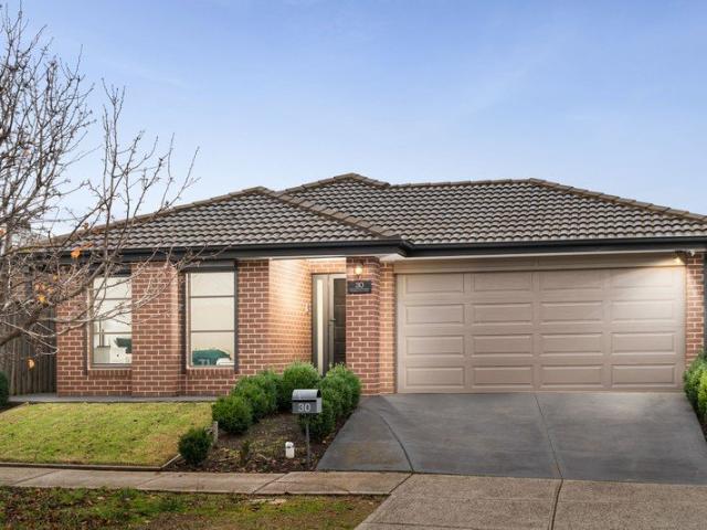 Refined Family Living with Drive Through Convenience in a Prime Hillside Pocket