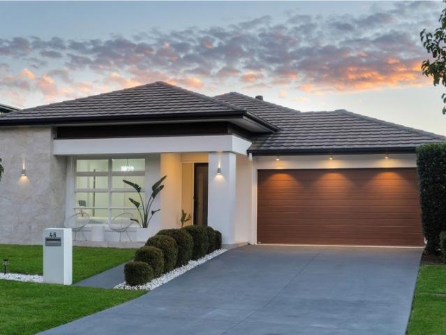 Refined family luxury in the prestigious Harrington Grove Estate