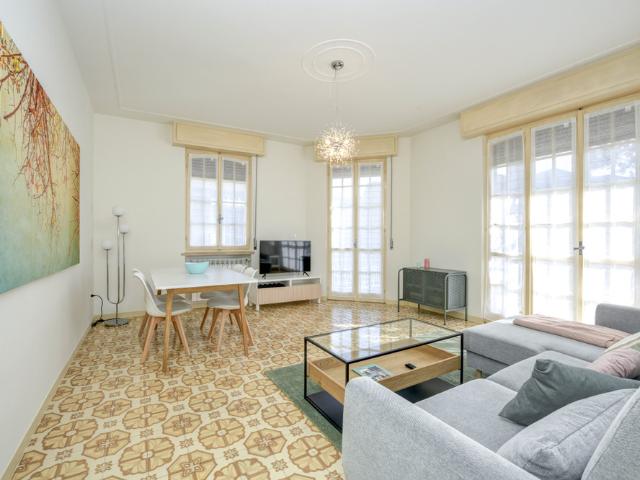 Refined flat Garda Lake Sirmione Remote work ready