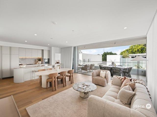 Refined Luxury and Effortless Living in Bulimba's Coveted 'Canvas'