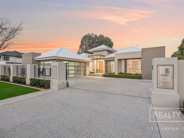 Refined Lakeside Luxury
