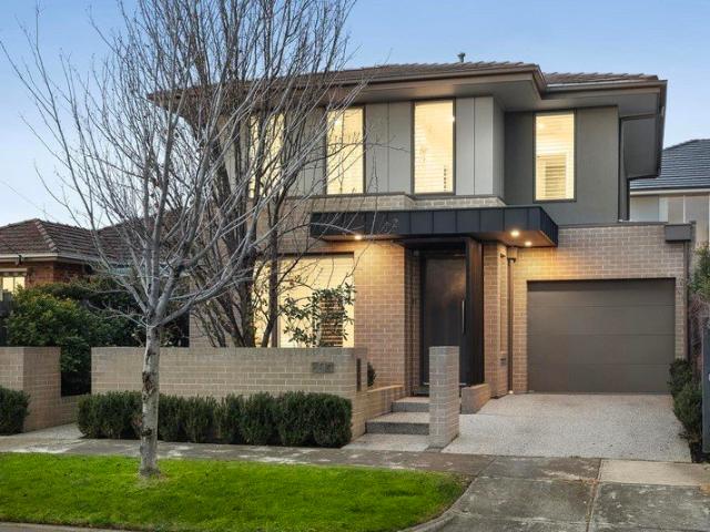Refined living with every Essendon advantage