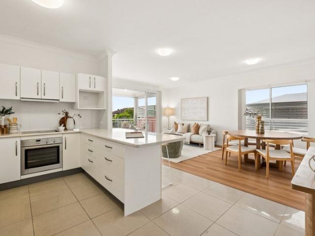 Refined Living in Prime Lifestyle Location