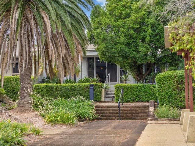 Refined Living Opposite Parkland in a Quiet North Lakes Pocket