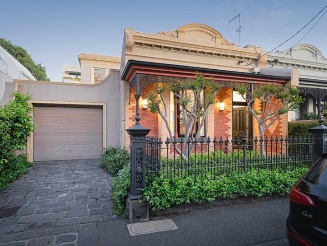 Refined, renovated Victorian in premier locale