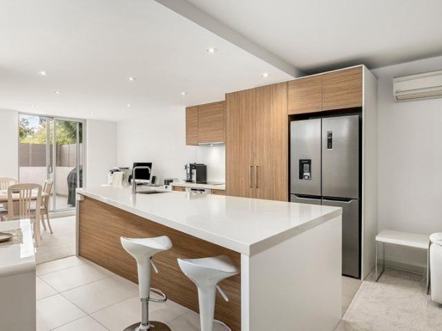 Refined Residence in the Heart of Brighton