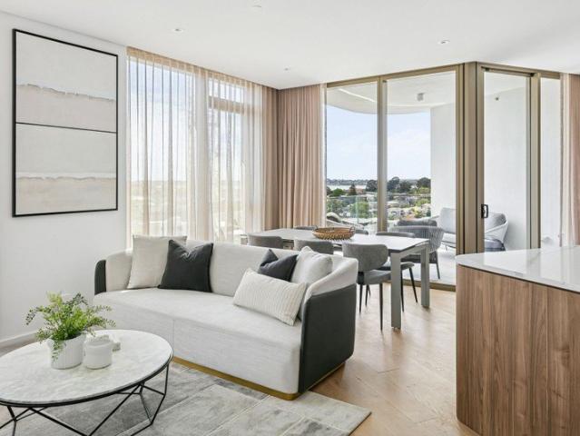 Refined riverside living