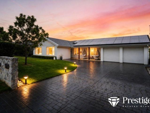 Refined Single Level Living with Private Dual Accommodation