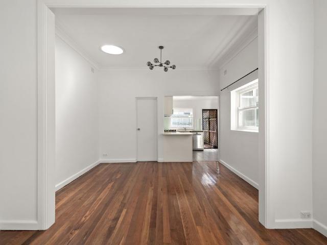 Refined terrace living in a quiet setting