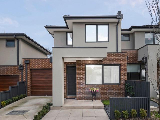 Refined Townhouse Living in a Lifestyle Location
