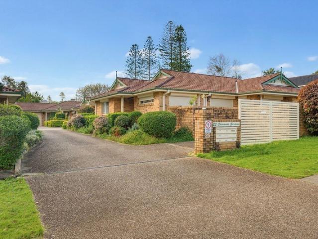 Refined Villa Living in the Heart of Port Macquarie