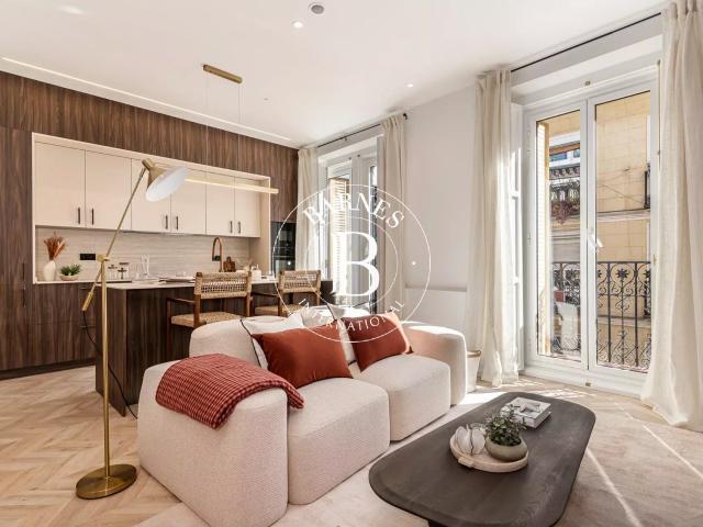 Reformado y elegante piso junto a Gran Vía