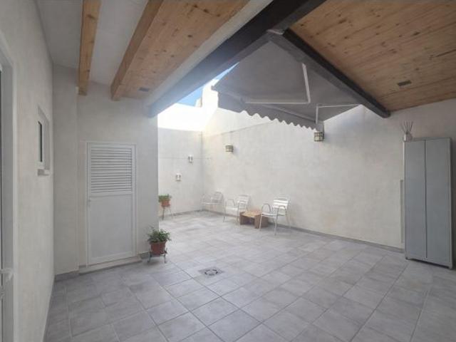 REFORMADA PLANTA BAJA