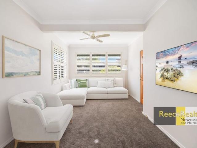Refreshed 3 bedroom family home! *Electricity and water included