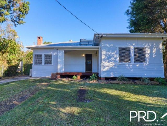 Refreshed 3 Bedroom Home in Convenient Location