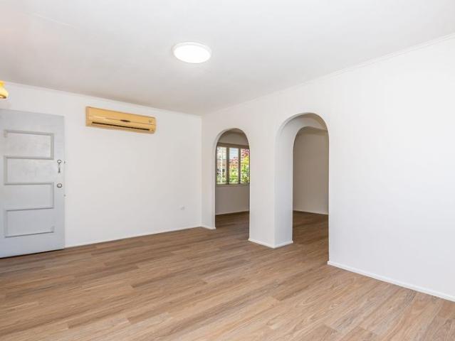 Refreshed 2 Bedroom Cottage