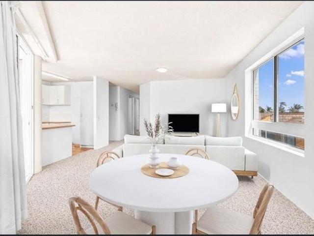 Refreshed Coastal Apartment Opposite Buddina Beach | Renovated Comfort & Resort Style Living