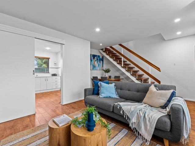 Refreshed City Fringe Townhouse