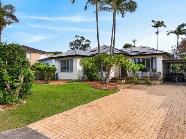 Refreshed Family Home on a Huge 847sqm Block with Endless Potential