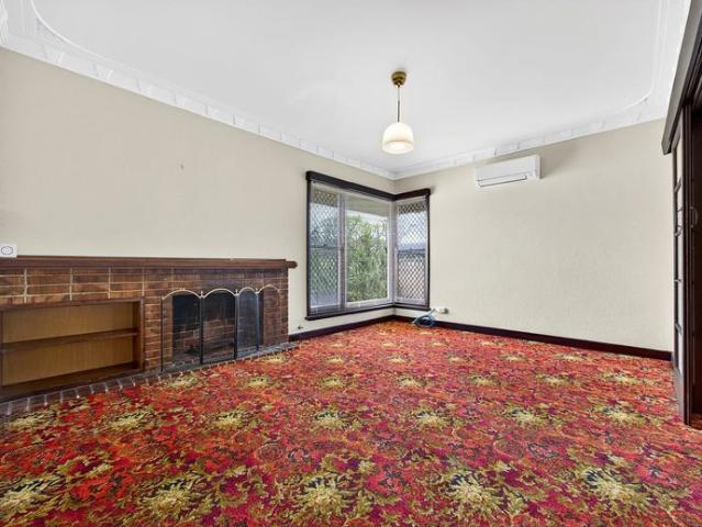 Refreshed Living in a Prime Glendalough Location