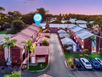 Refreshed Townhouse | Vacant & Ready for Immediate Occupancy