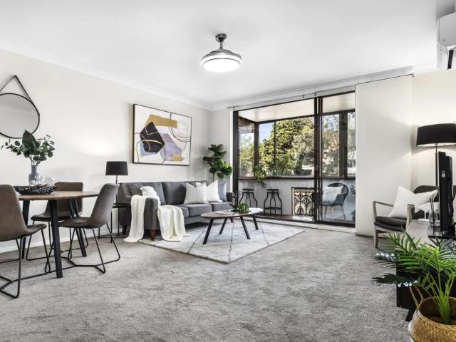 Refreshed Two Bedroom Apartment Close to Everything You May Need