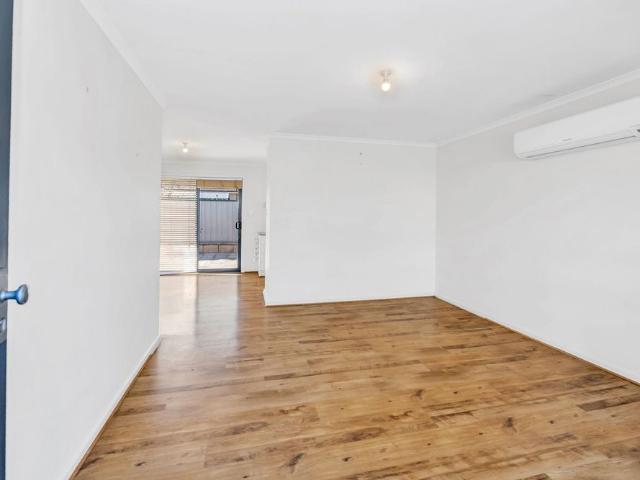 Refreshed Two Bedroom Homette in Ridgehaven