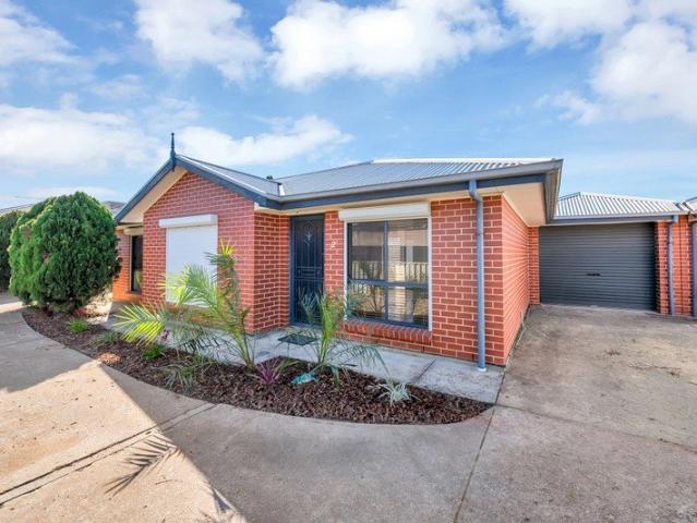Refreshed Two Bedroom Homette in Ridgehaven