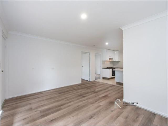 Refreshed Unit in a Fantastic Location