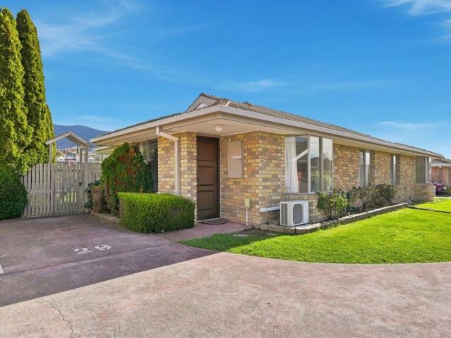 Refreshed Unit in Great Location