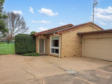 Stylish, Low Maintenance Living at Its Best with No Strata Fees