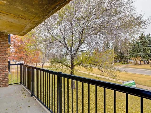 Regal Court 1 Bedroom Apartment for Rent at 4506 45 Ave, Lloydminster, SK S9V 0W9