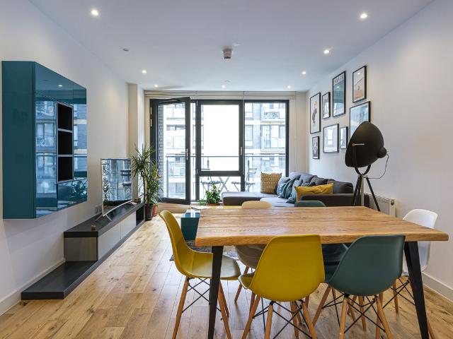 Regalia Point, Bethnal Green E2, 2 bed flat to rent, £3,500 pcm | PrimeLocation
