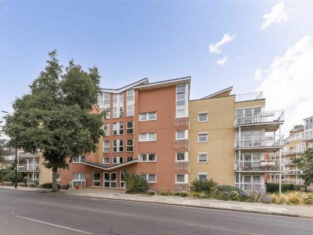 Regatta House, Twickenham Road, London, TW11 8AZ, United Kingdom | 2 bed apartment for rent #138147727 | Rentberry