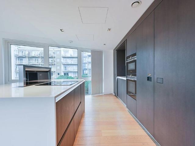 Regatta Point, 38 Kew Bridge Road, London, TW8 0EB, United Kingdom | 3 bed apartment for rent #137931863 | Rentberry