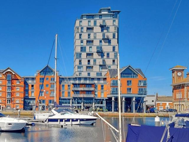 Regatta Quay, Key Street, Ipswich IP4, 1 bed flat to rent, £975 pcm | PrimeLocation