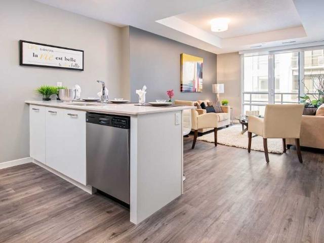Regency on Main 2 Bedroom Apartment for Rent at 140 Main St W, Hamilton, ON L8P 0B8 Central Hamilton