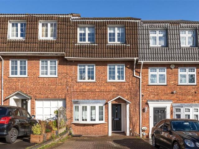 Regency Close, Chigwell IG7 5 bed house share to rent £750 pcm £173 pw