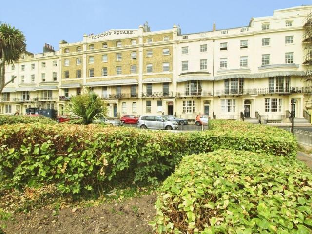 Regency Square, Brighton, East Sussex BN1, 2 bed flat to rent, £1,750 pcm | PrimeLocation