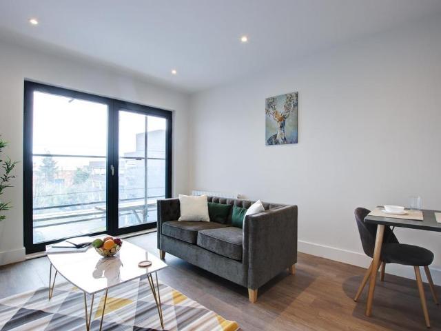 Regent Centre, Gosforth 1 bed apartment to rent £1,075 pcm £248 pw