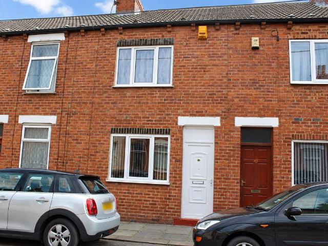 Regent Street, Castleford WF10, 2 bed terraced house to rent, £700 pcm | PrimeLocation