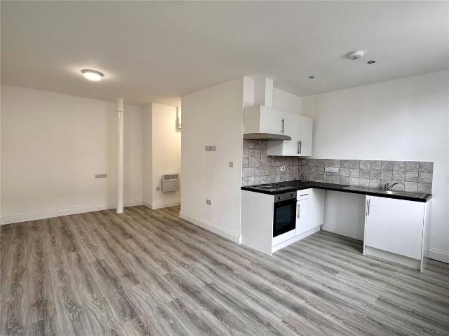 Regent Street, Hinckley, Leicestershire LE10, Studio to rent, £725 pcm | PrimeLocation