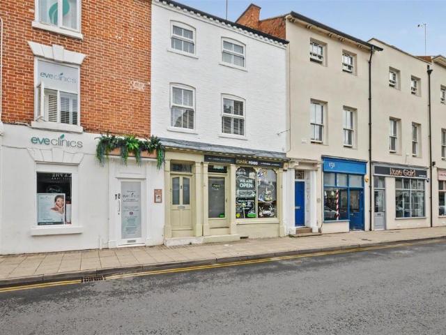 Regent Street, Leamington Spa 2 bed duplex to rent £1,700 pcm £392 pw