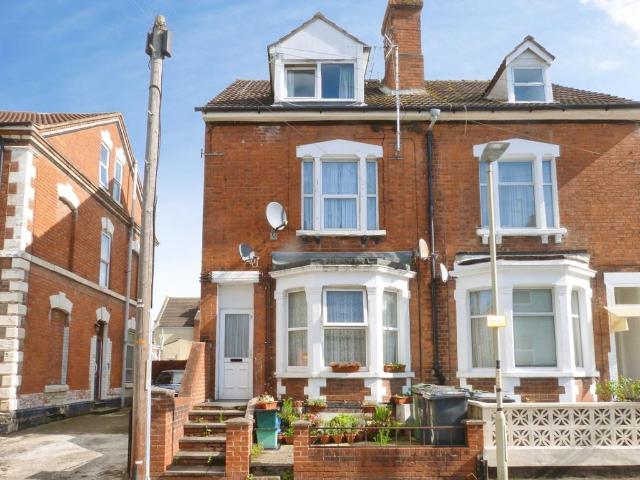 Regent Street, Tredworth 1 bed flat to rent £750 pcm £173 pw
