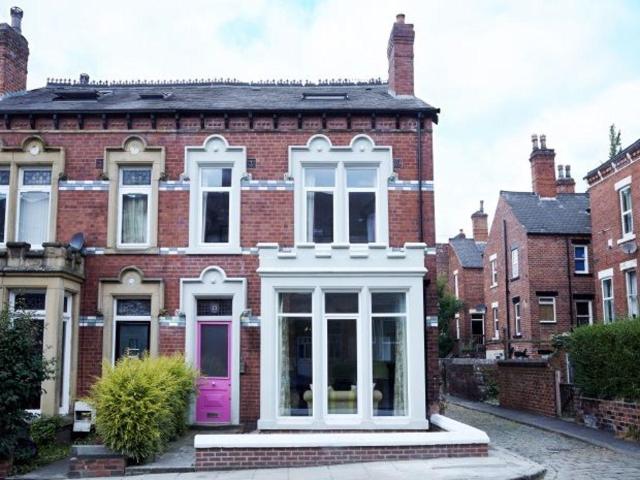 Regent Park Avenue, Leeds 4 bed flat to rent £2,565 pcm £592 pw