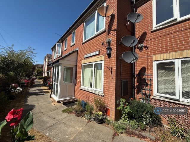 Regents Court, North Walsham, NR28 1 bed flat to rent £799 pcm £184 pw